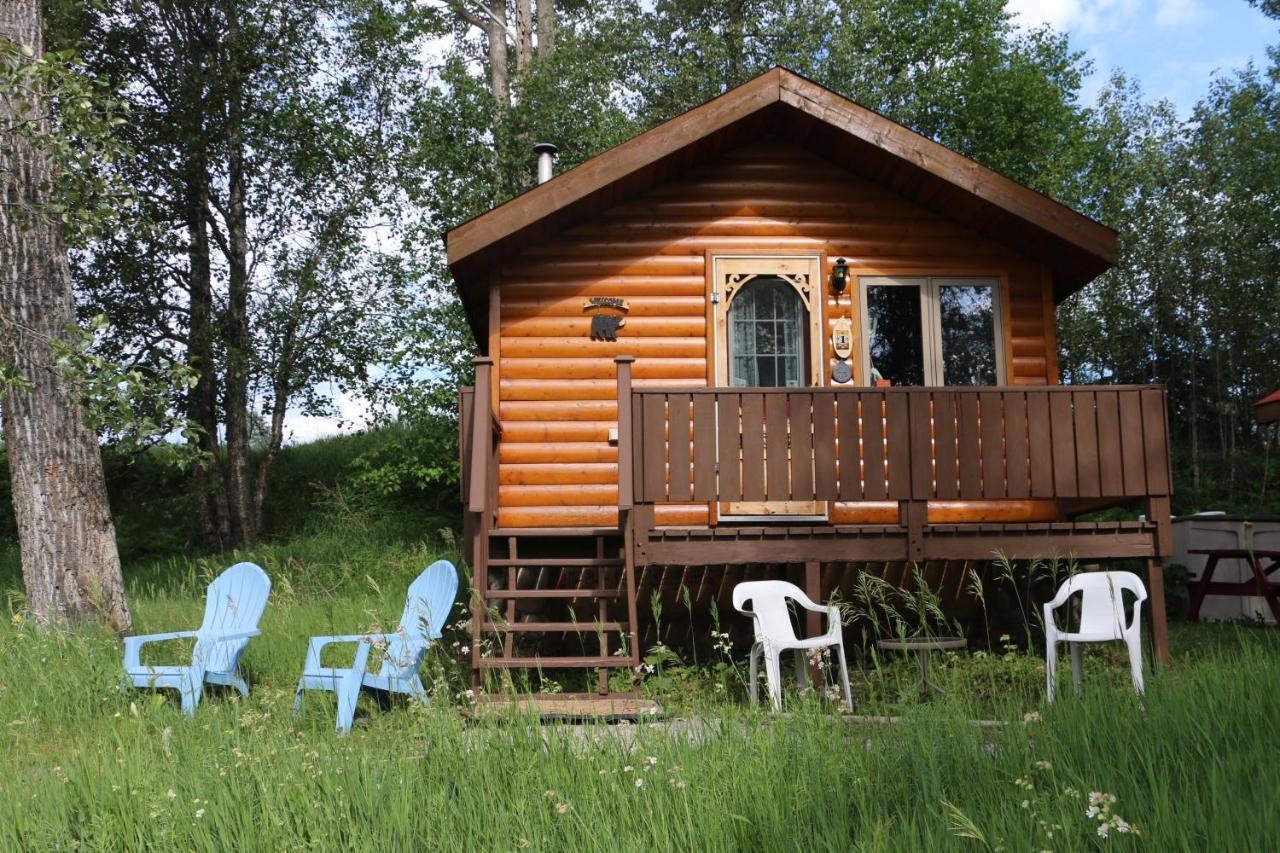 Rocky Mountain Cabins And Home Golden Kültér fotó